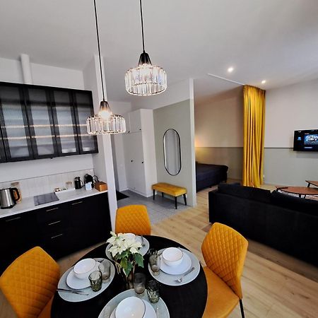 Golden Palms Apartment In The City Centre 里加 外观 照片
